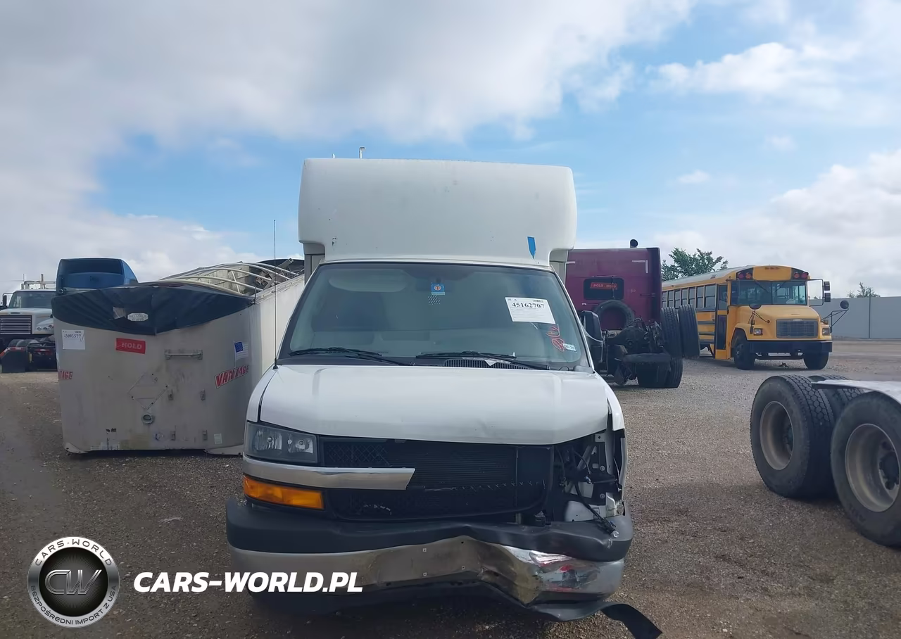 2022 Chevrolet Express Cutaway Work Van VIN:1GB0GRF76N1202156 - 12