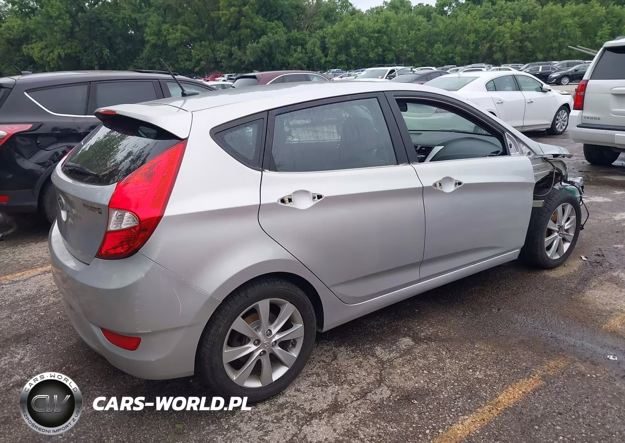 2014 Hyundai Accent Se VIN:KMHCU5AE3EU173970 - 4