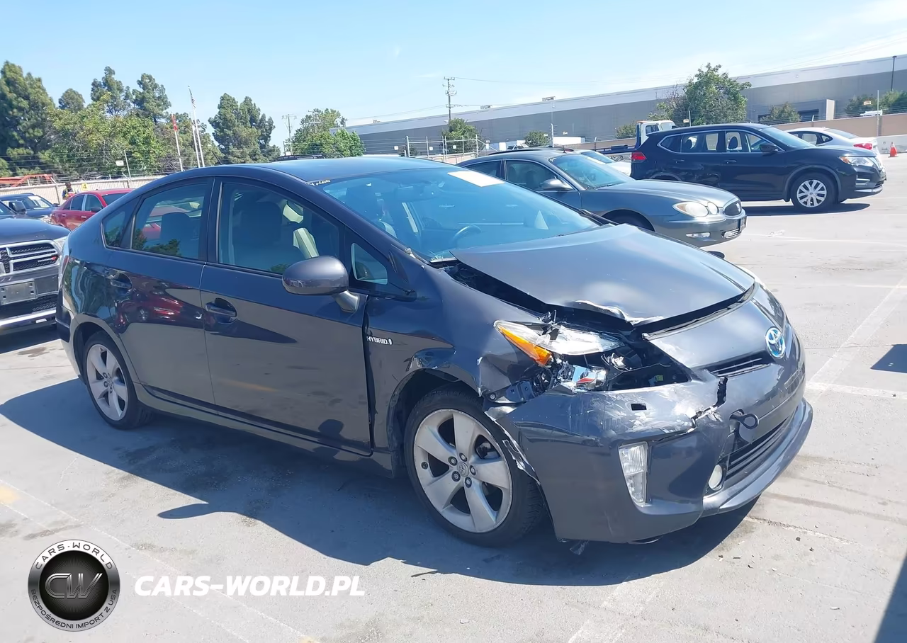 2013 Toyota Prius Five – zdjęcie 1 z 17