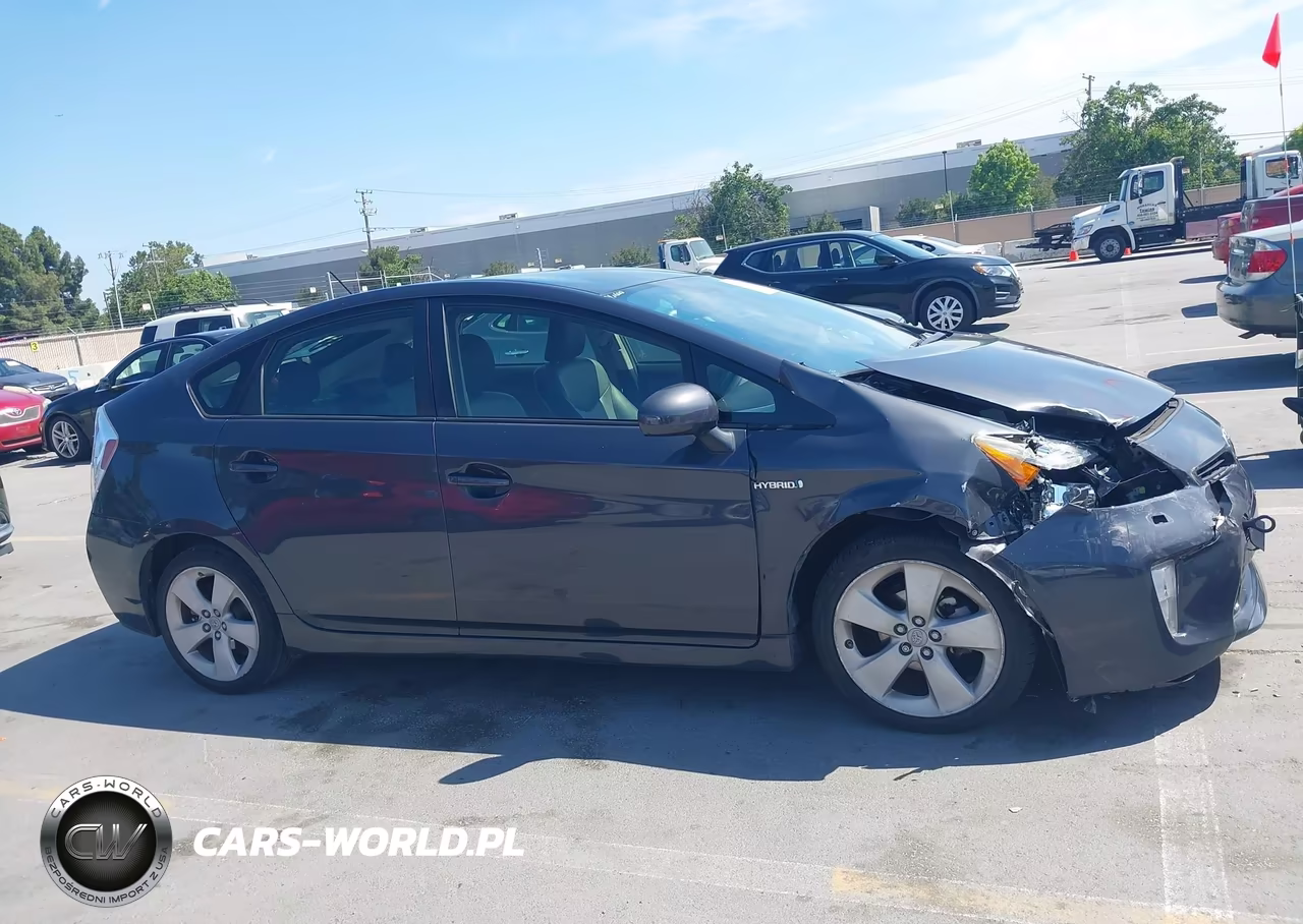 2013 Toyota Prius Five VIN:JTDKN3DU1D5606778 - 13