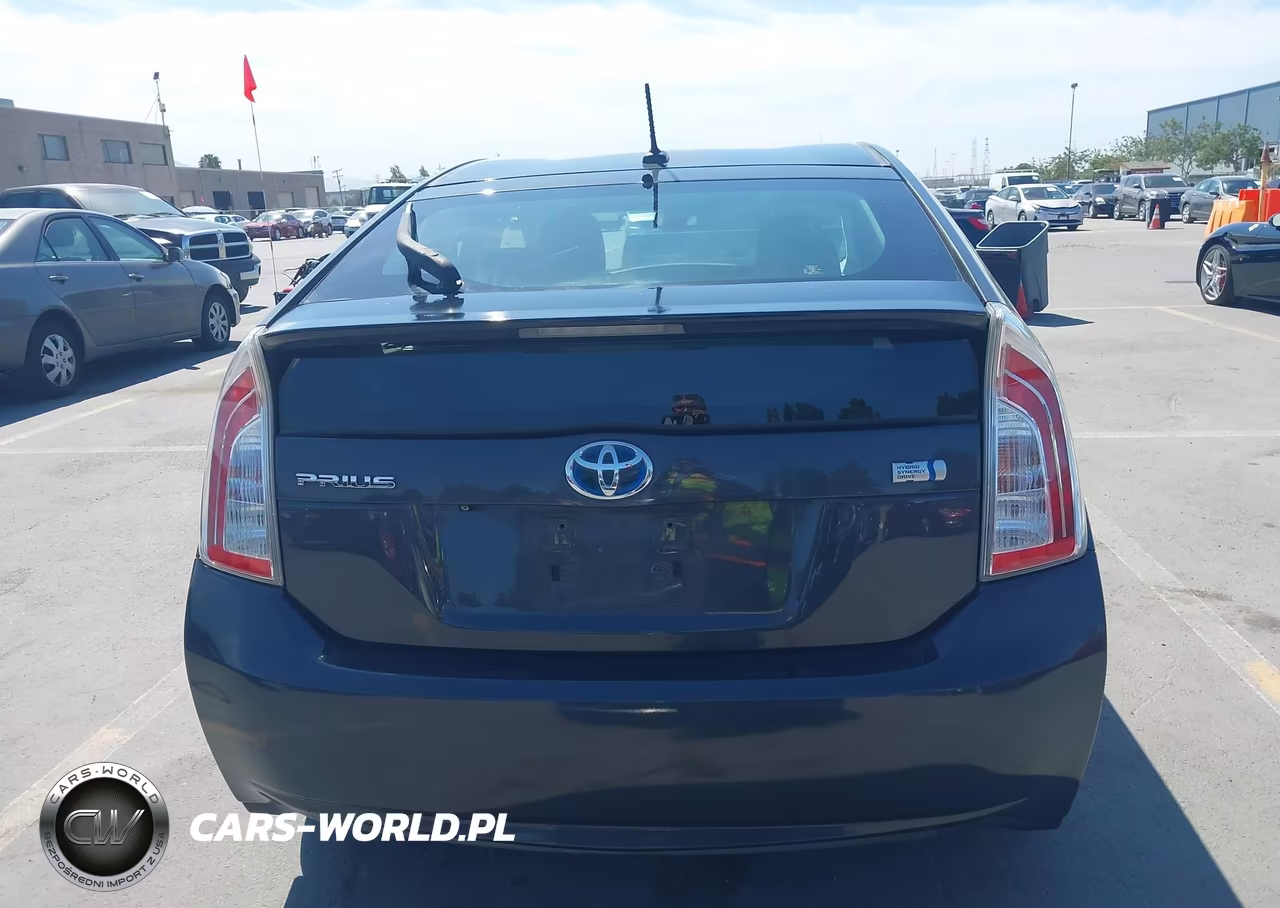 2013 Toyota Prius Five VIN:JTDKN3DU1D5606778 - 16
