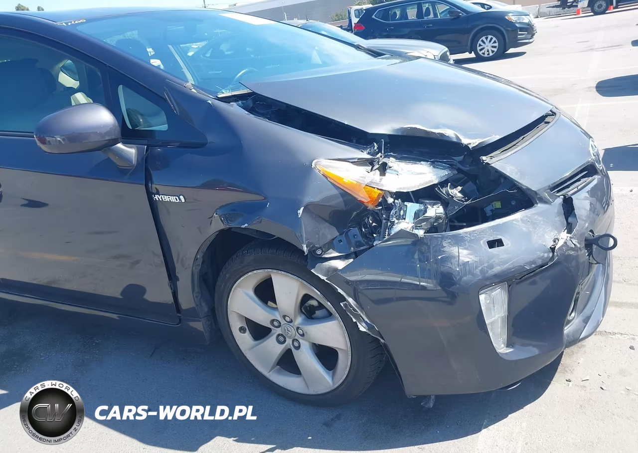 2013 Toyota Prius Five VIN:JTDKN3DU1D5606778 - 6