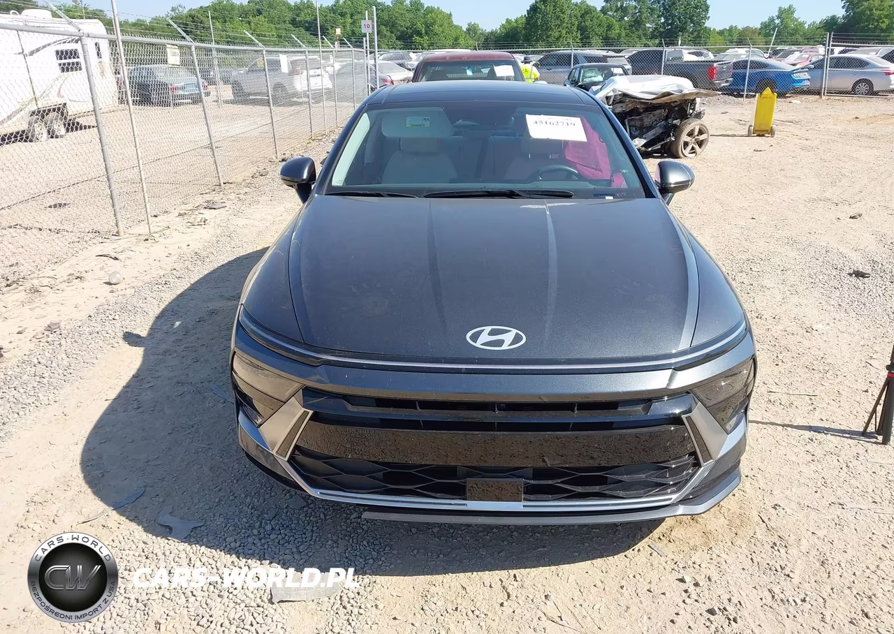 2026 Hyundai Sonata Hybrid Sel VIN:KMHL34JJ5TA135990 - 12