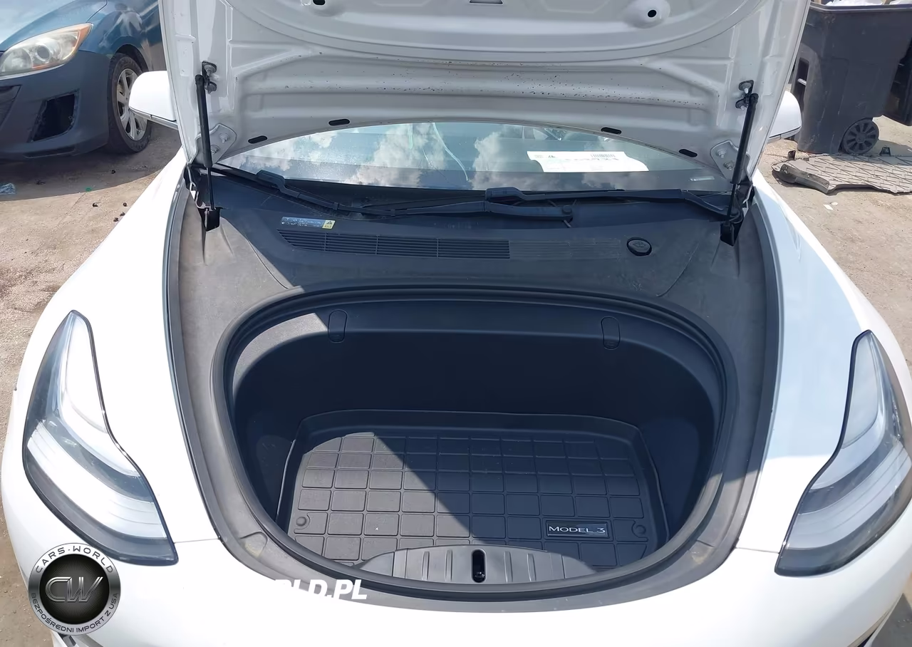 2018 Tesla Model 3 Long Range-Performance VIN:5YJ3E1EB1JF096965 - 10