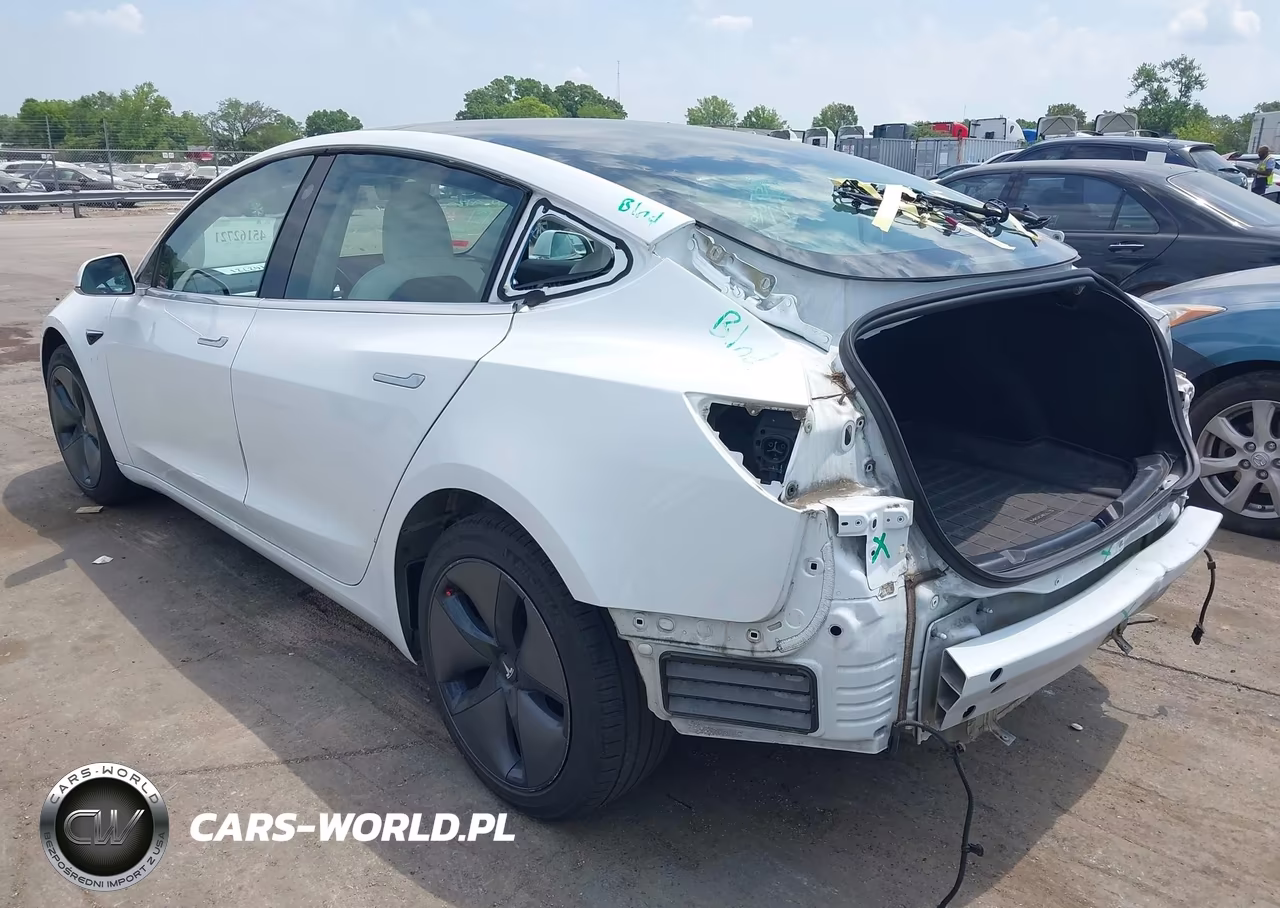 2018 Tesla Model 3 Long Range-Performance VIN:5YJ3E1EB1JF096965 - 3