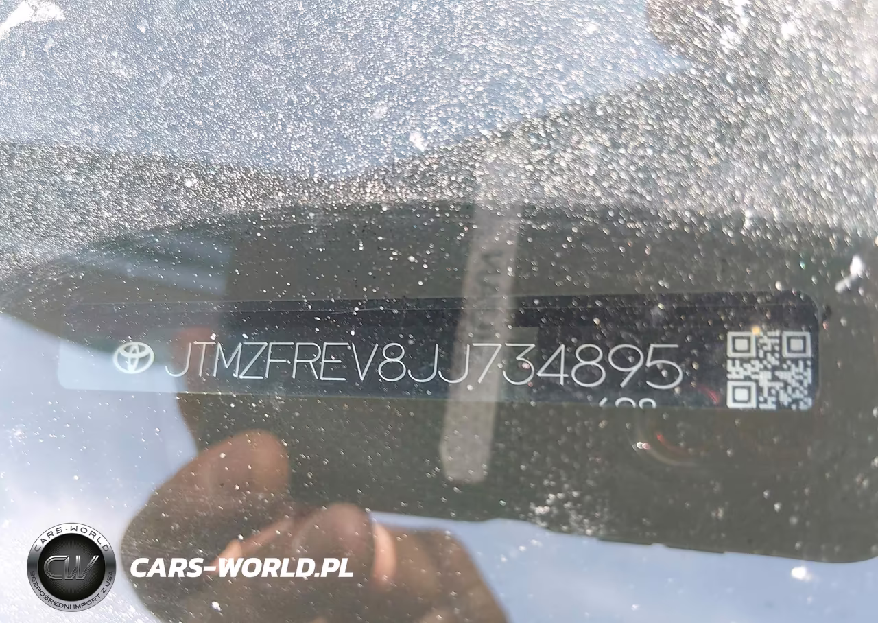 2018 Toyota Rav4 Le VIN:JTMZFREV8JJ734895 - 16