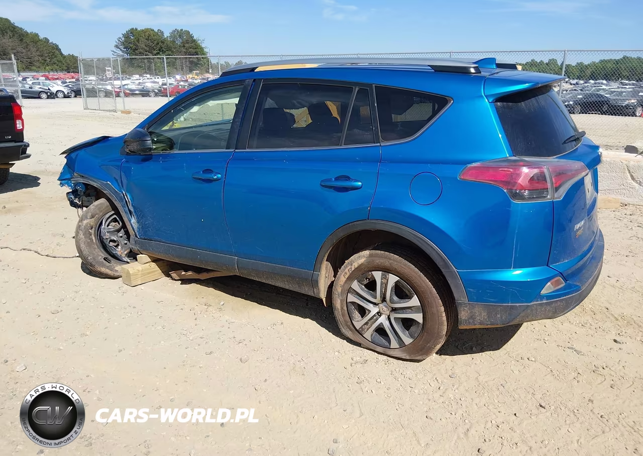 2018 Toyota Rav4 Le VIN:JTMZFREV8JJ734895 - 3