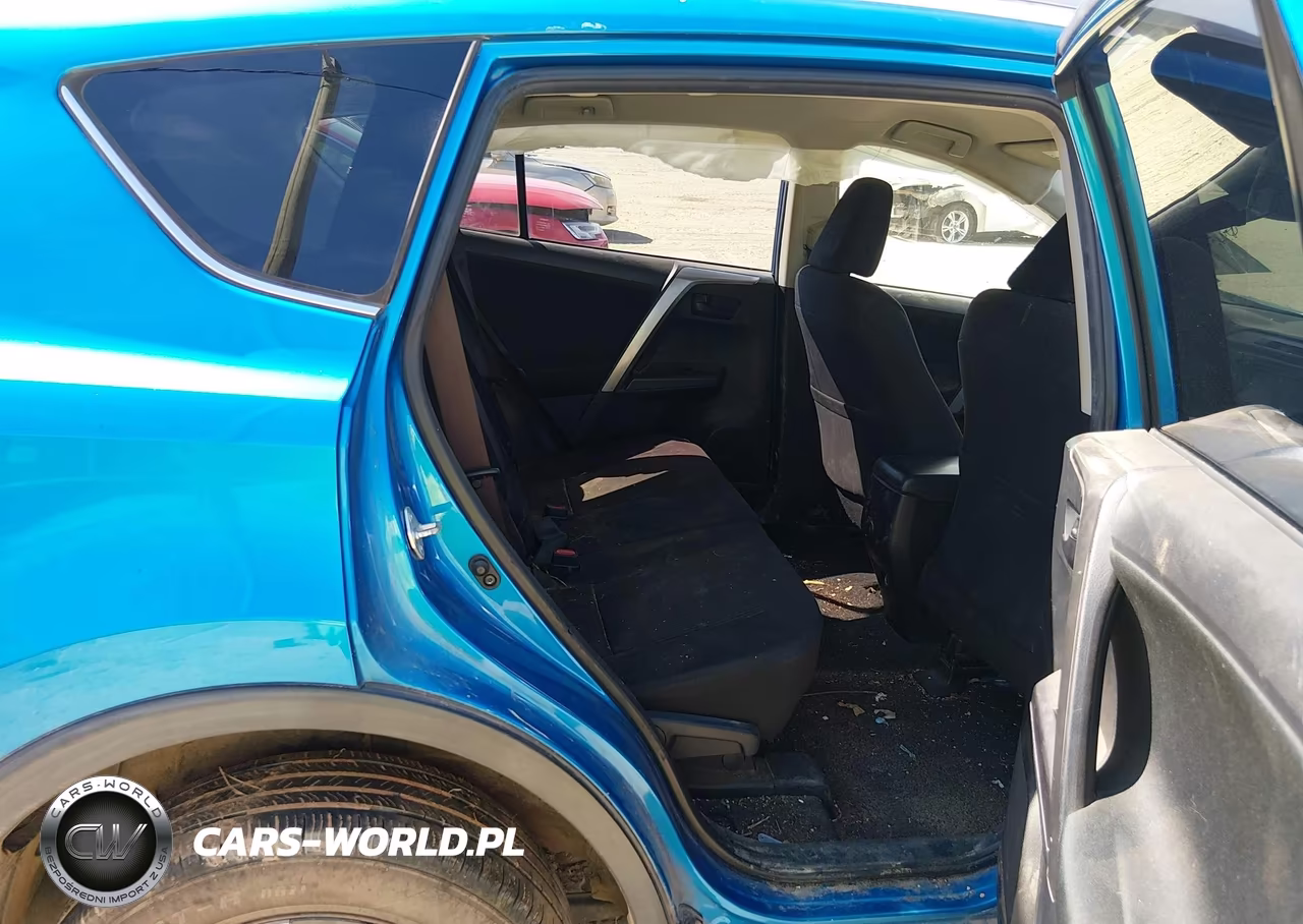 2018 Toyota Rav4 Le VIN:JTMZFREV8JJ734895 - 8