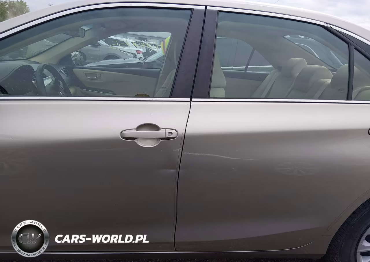2016 Toyota Camry Le VIN:4T1BF1FK1GU527730 - 14