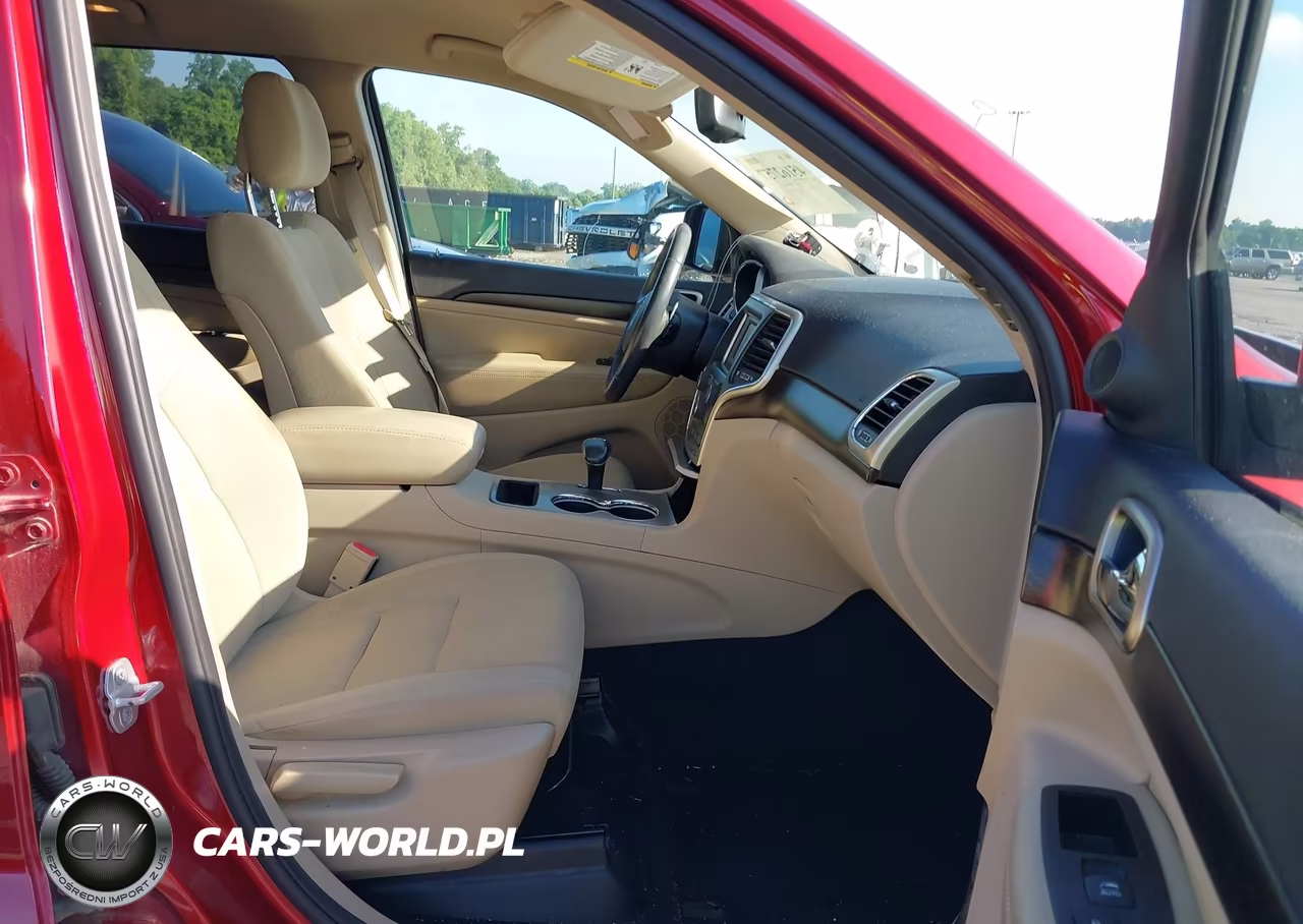 2014 Jeep Grand Cherokee Laredo VIN:1C4RJEAGXEC179506 - 5