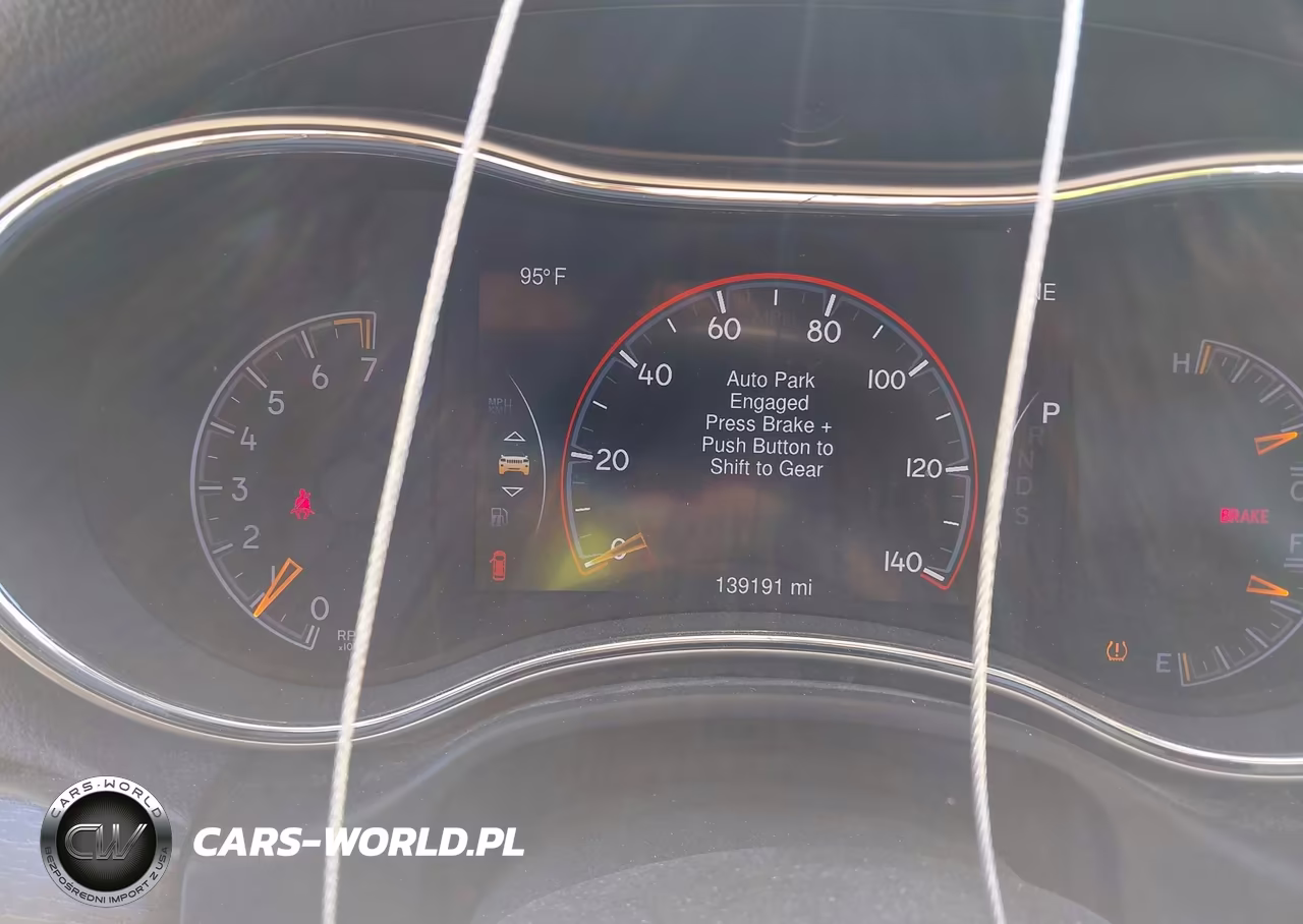 2014 Jeep Grand Cherokee Laredo VIN:1C4RJEAGXEC179506 - 7