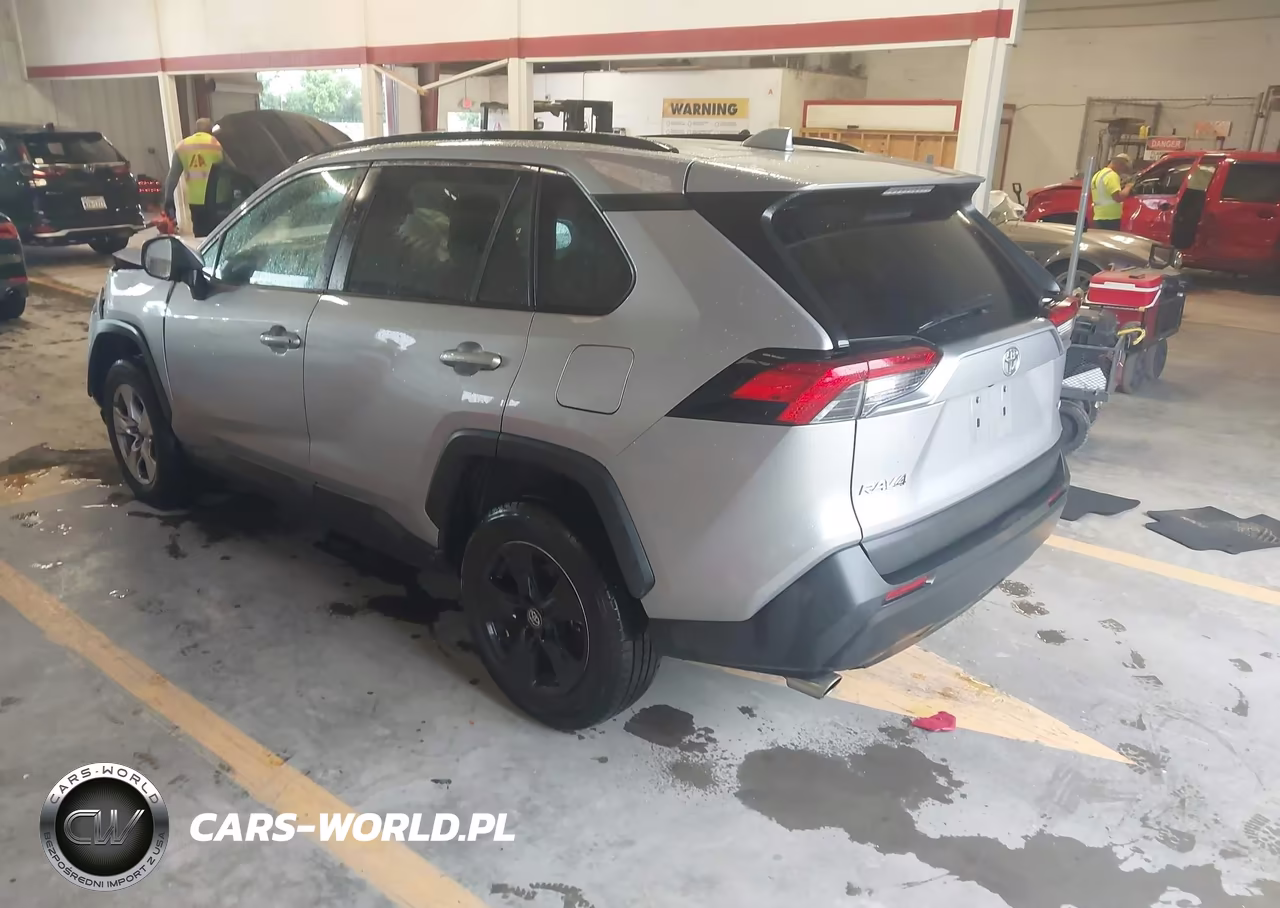 2020 Toyota Rav4 Xle VIN:2T3W1RFV9LC047110 - 3