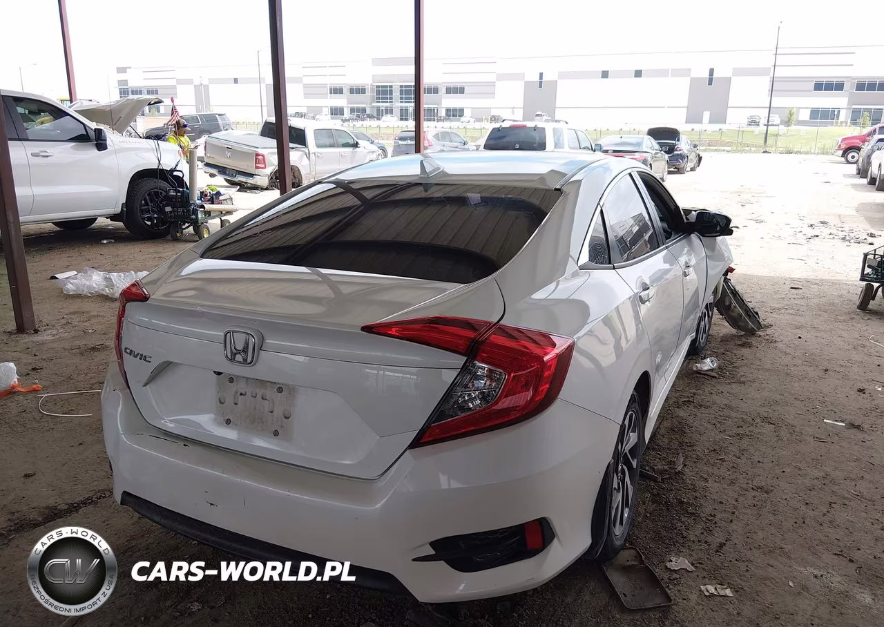2018 Honda Civic Ex VIN:2HGFC2F73JH551586 - 4
