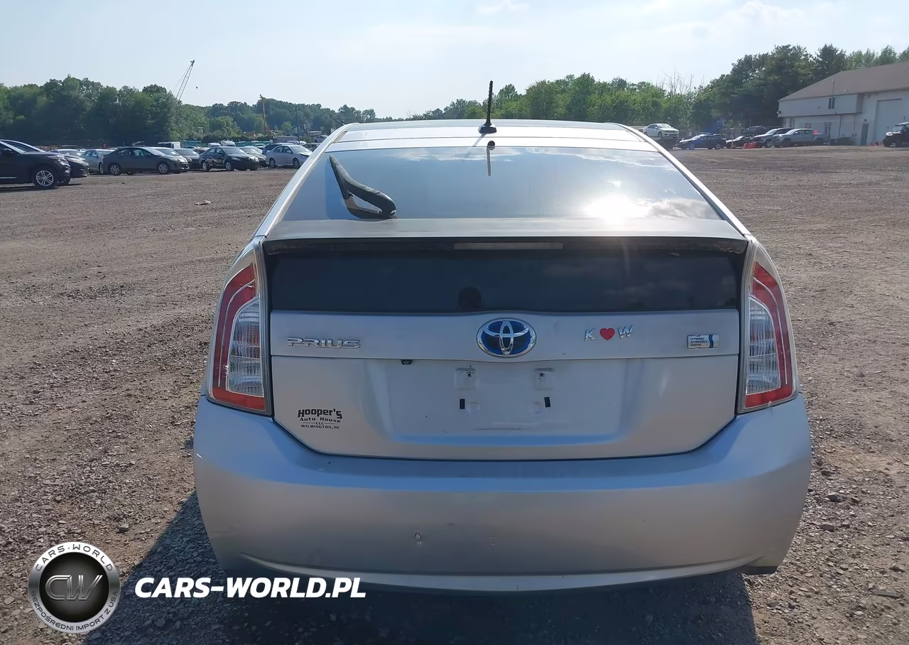 2012 Toyota Prius Three VIN:JTDKN3DU1C5438767 - 16