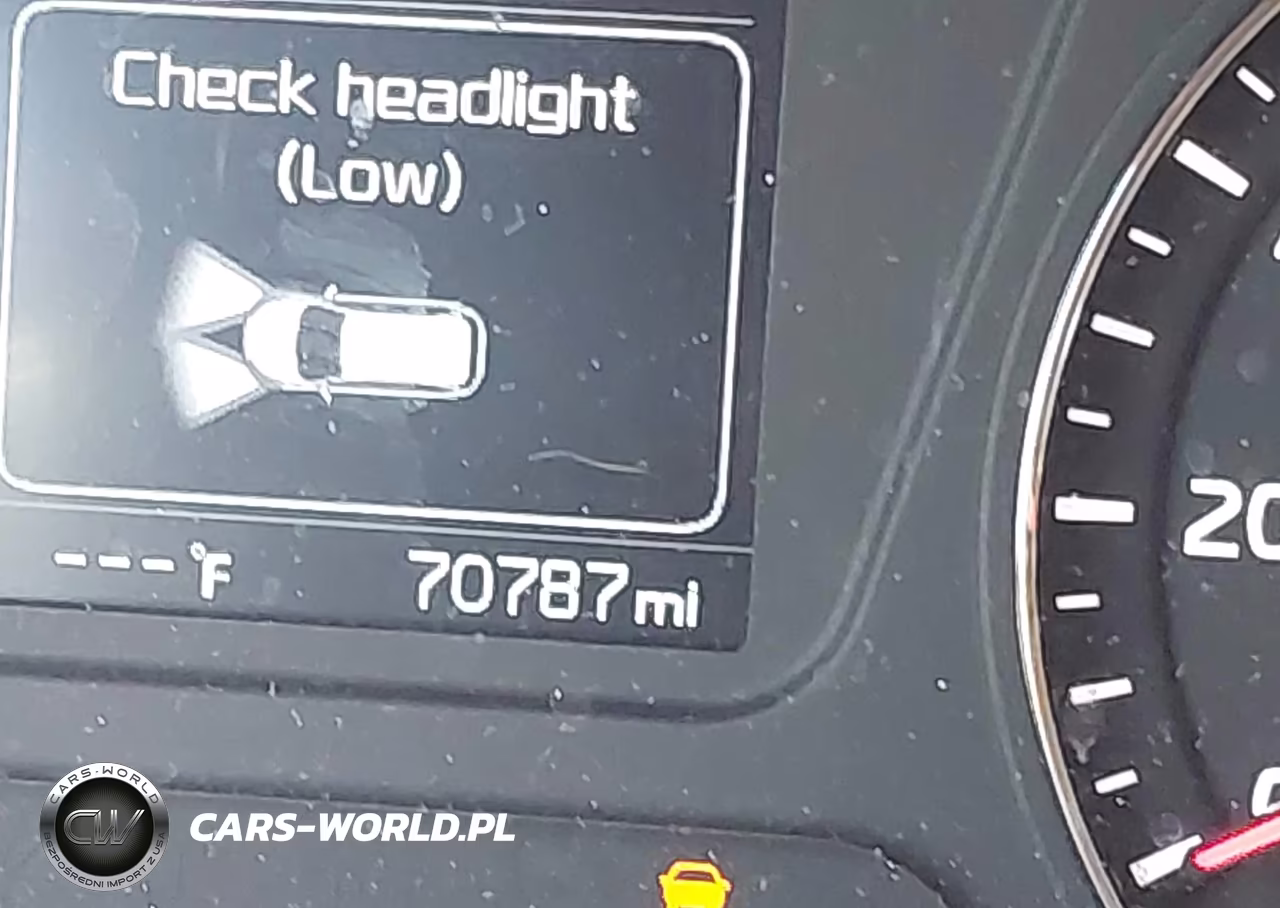 2018 Kia Sorento 2.4L Lx VIN:5XYPGDA34JG415960 - 16