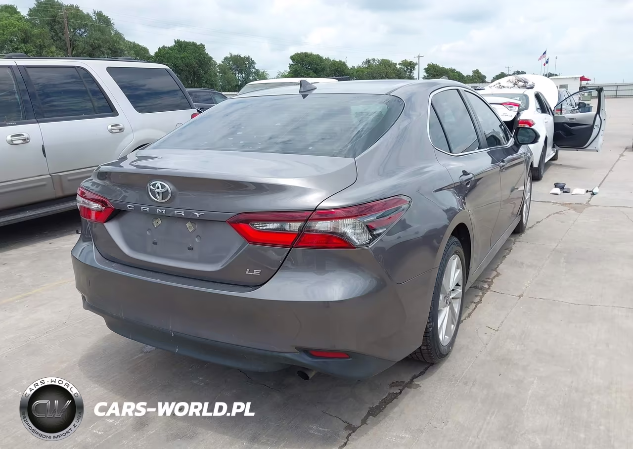2021 Toyota Camry Le VIN:4T1C11AK1MU447964 - 4