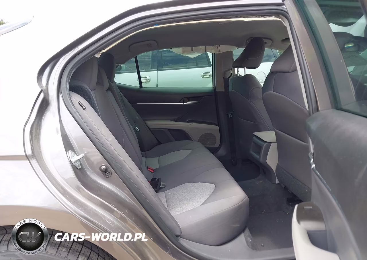 2021 Toyota Camry Le VIN:4T1C11AK1MU447964 - 8