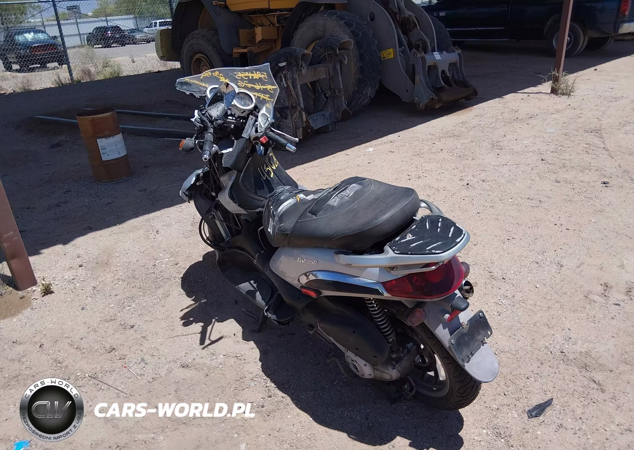 2006 Piaggio Bv 200-250 VIN:ZAPM289L065101427 - 4