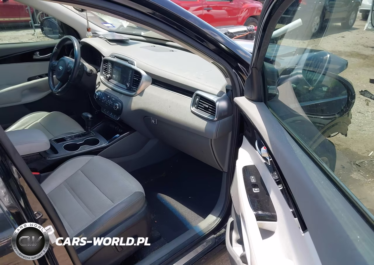 2018 Kia Sorento 3.3L Sx VIN:5XYPK4A52JG396583 - 5