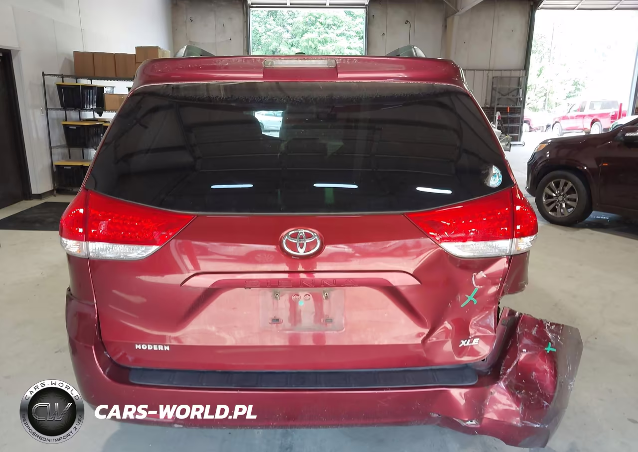 2014 Toyota Sienna Xle V6 8 Passenger VIN:5TDYK3DC0ES433938 - 16