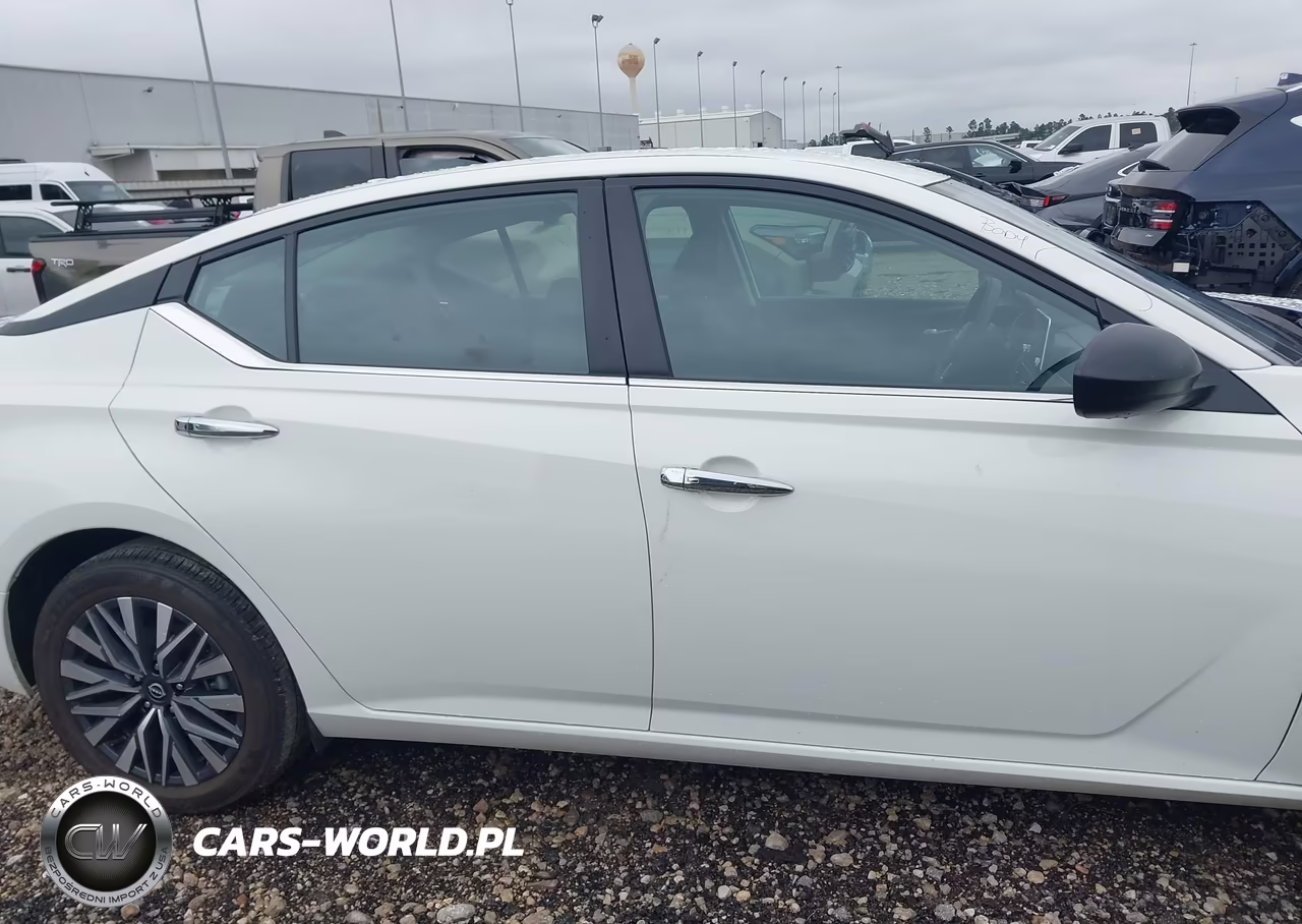 2025 Nissan Altima Sv Awd VIN:1N4BL4DWXSN360118 - 13