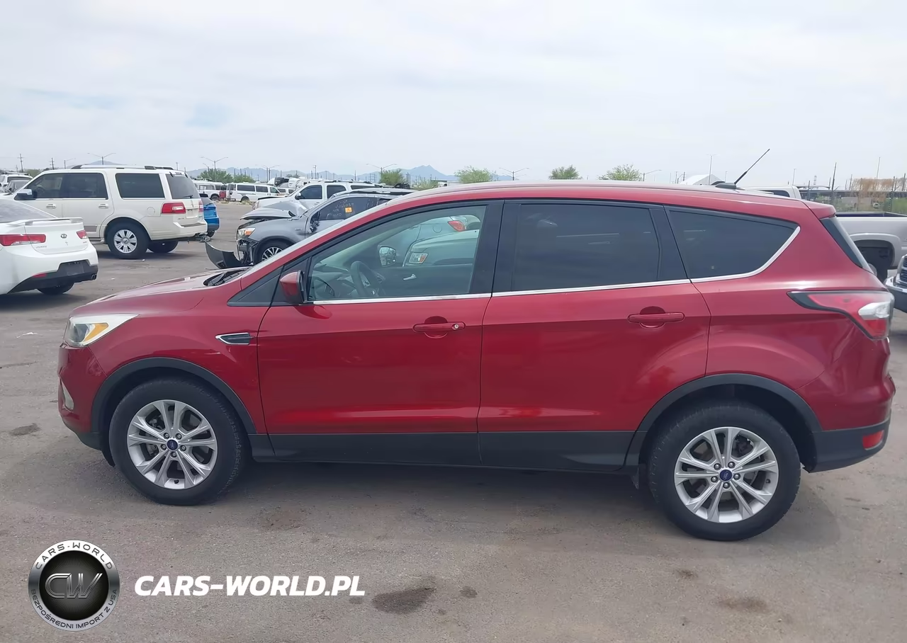 2017 Ford Escape Se VIN:1FMCU0G92HUB31419 - 14