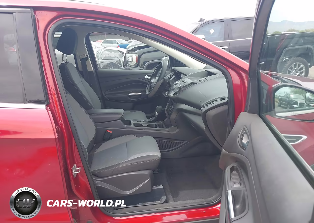 2017 Ford Escape Se VIN:1FMCU0G92HUB31419 - 5