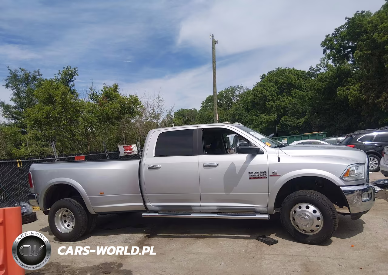 2018 Ram 3500 Laramie 4X4 8' Box VIN:3C63RRJL9JG423115 - 15
