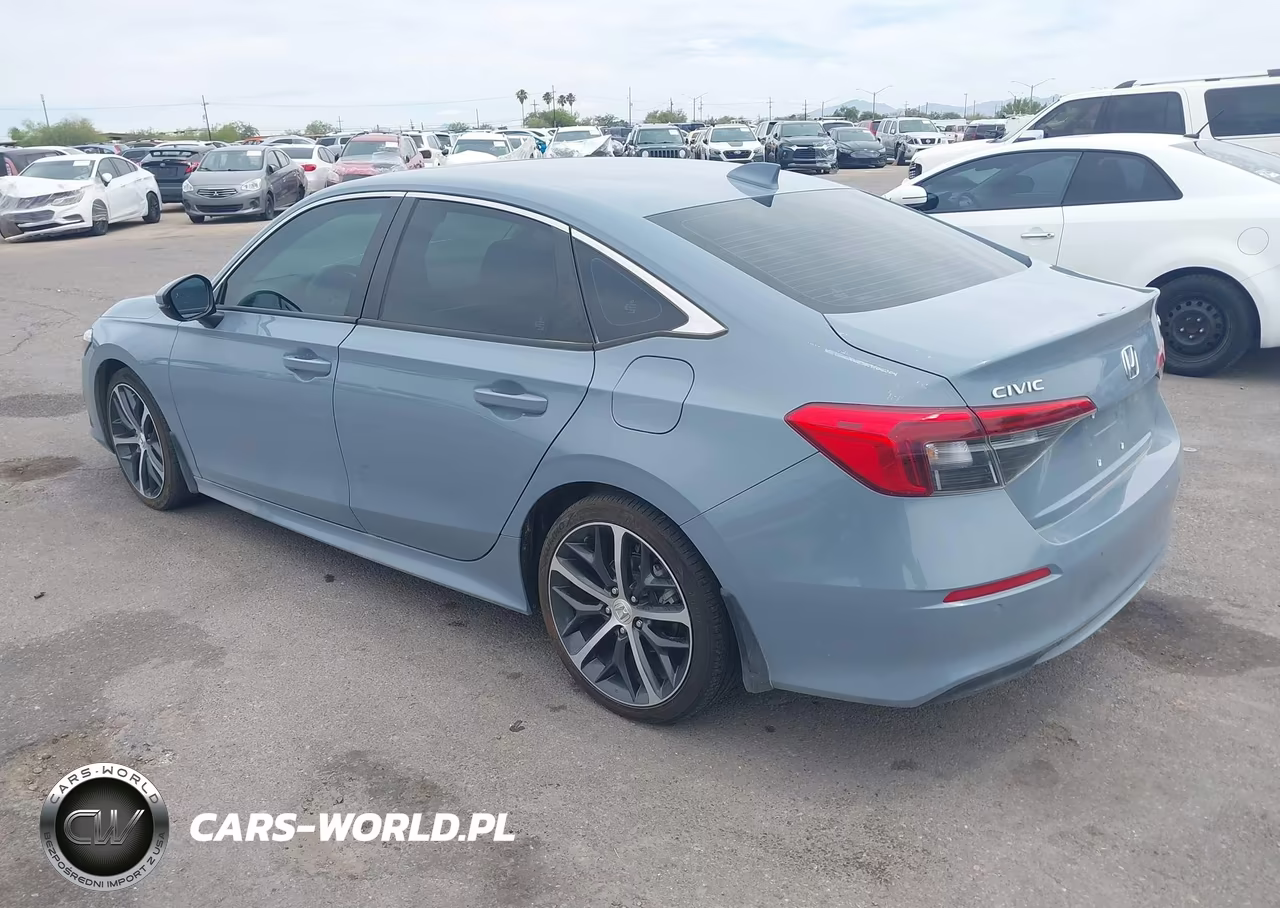 2023 Honda Civic Touring VIN:2HGFE1F94PH303085 - 3