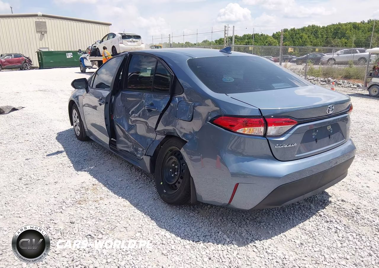 2026 Toyota Corolla Le VIN:5YFB4MDE4TP422907 - 3