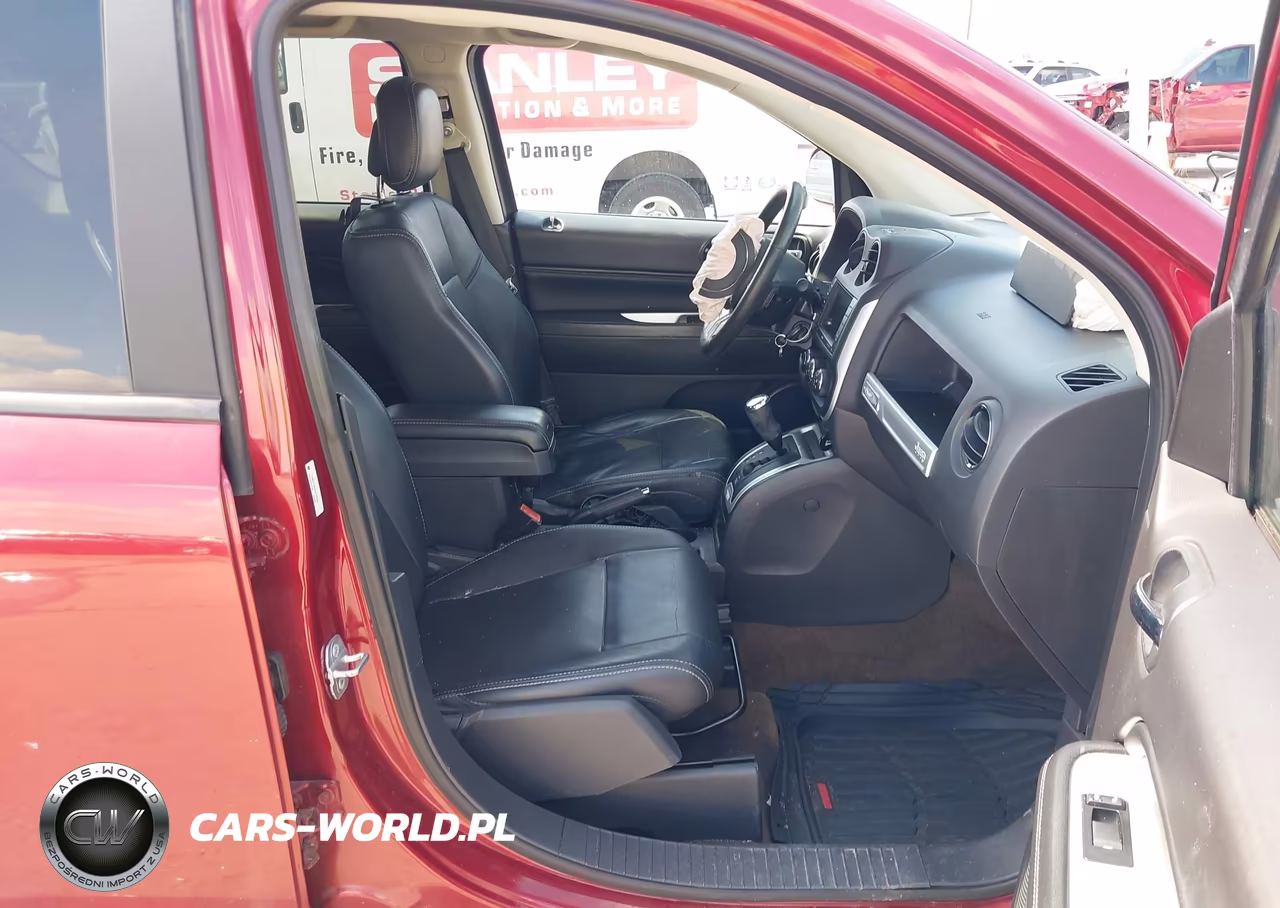 2014 Jeep Compass Limited VIN:1C4NJCCB4ED737820 - 5