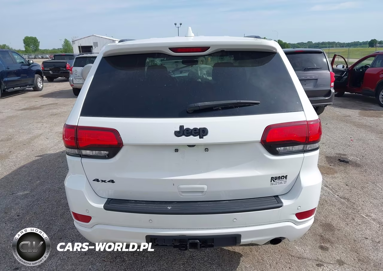 2020 Jeep Grand Cherokee Altitude 4X4 VIN:1C4RJFAG3LC380571 - 16
