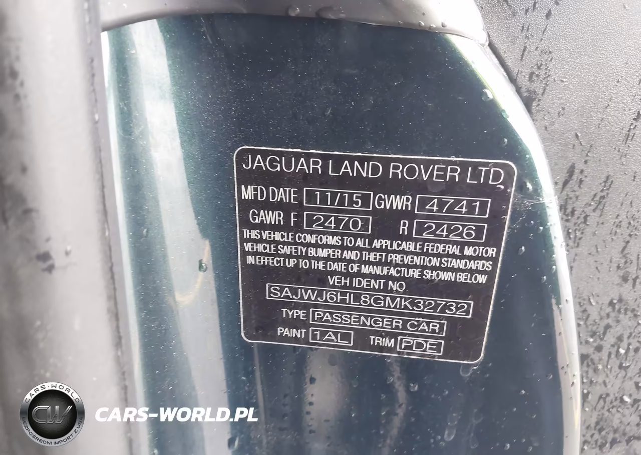 2016 Jaguar F-Type R VIN:SAJWJ6HL8GMK32732 - 9