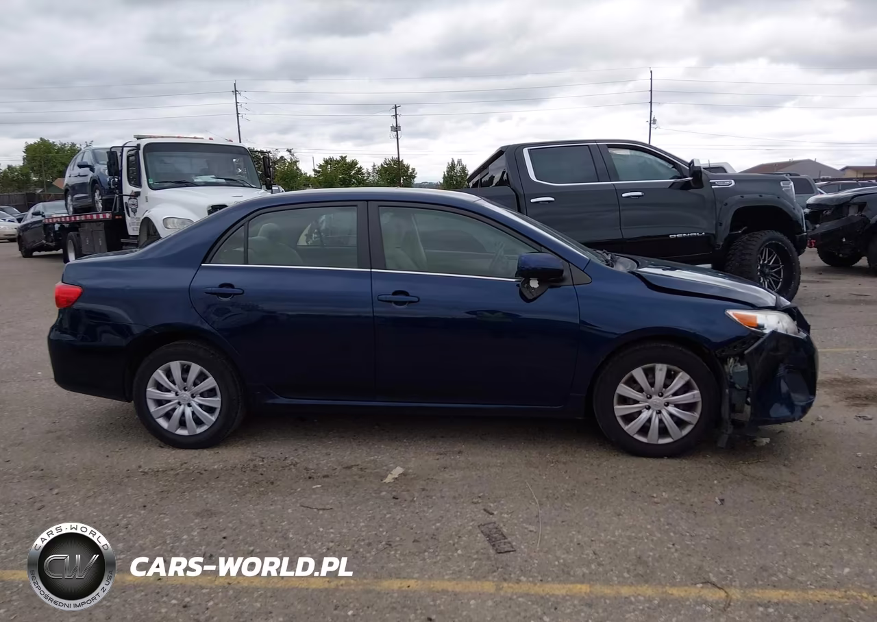 2013 Toyota Corolla Le VIN:JTDBU4EE5DJ115993 - 13
