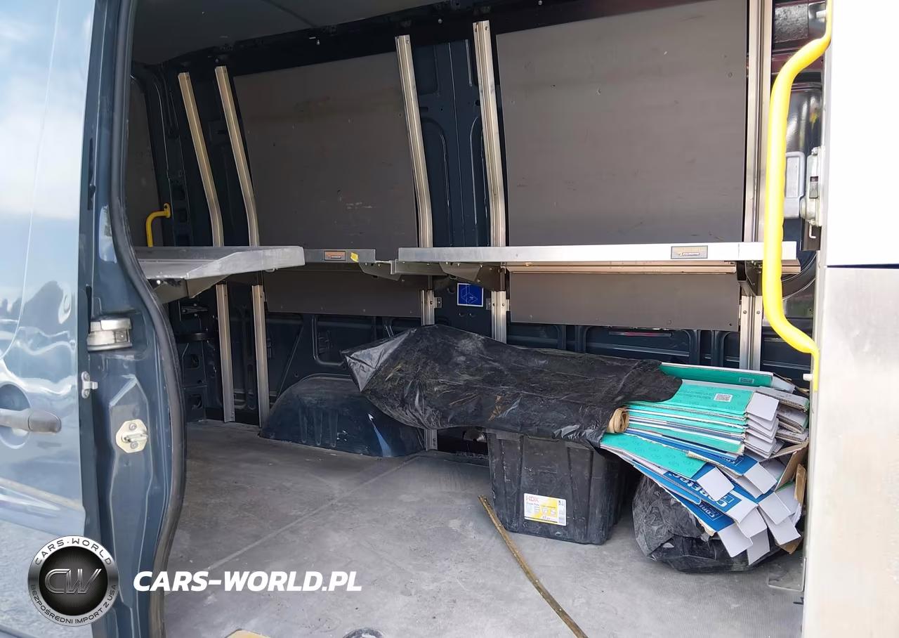 2018 Mercedes-Benz Sprinter 2500 Standard Roof V6 VIN:WD3PE7CD4JP637810 - 18
