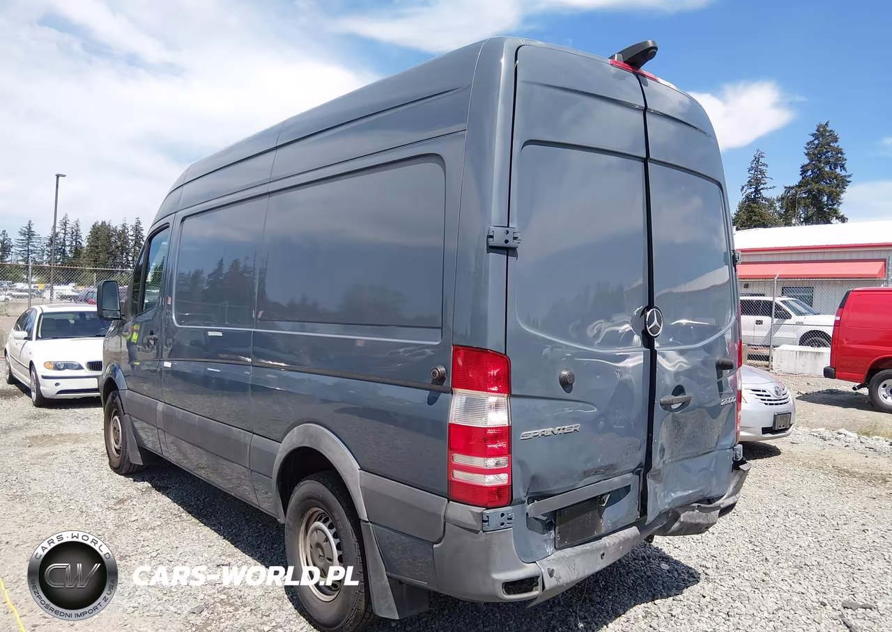 2018 Mercedes-Benz Sprinter 2500 Standard Roof V6 VIN:WD3PE7CD4JP637810 - 3