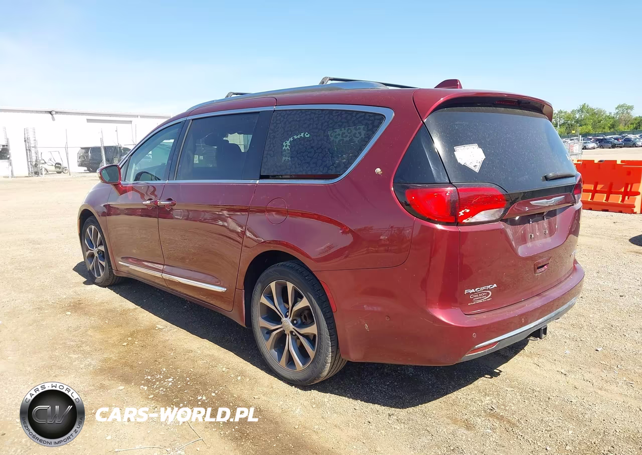 2018 Chrysler Pacifica Limited VIN:2C4RC1GG0JR112845 - 3