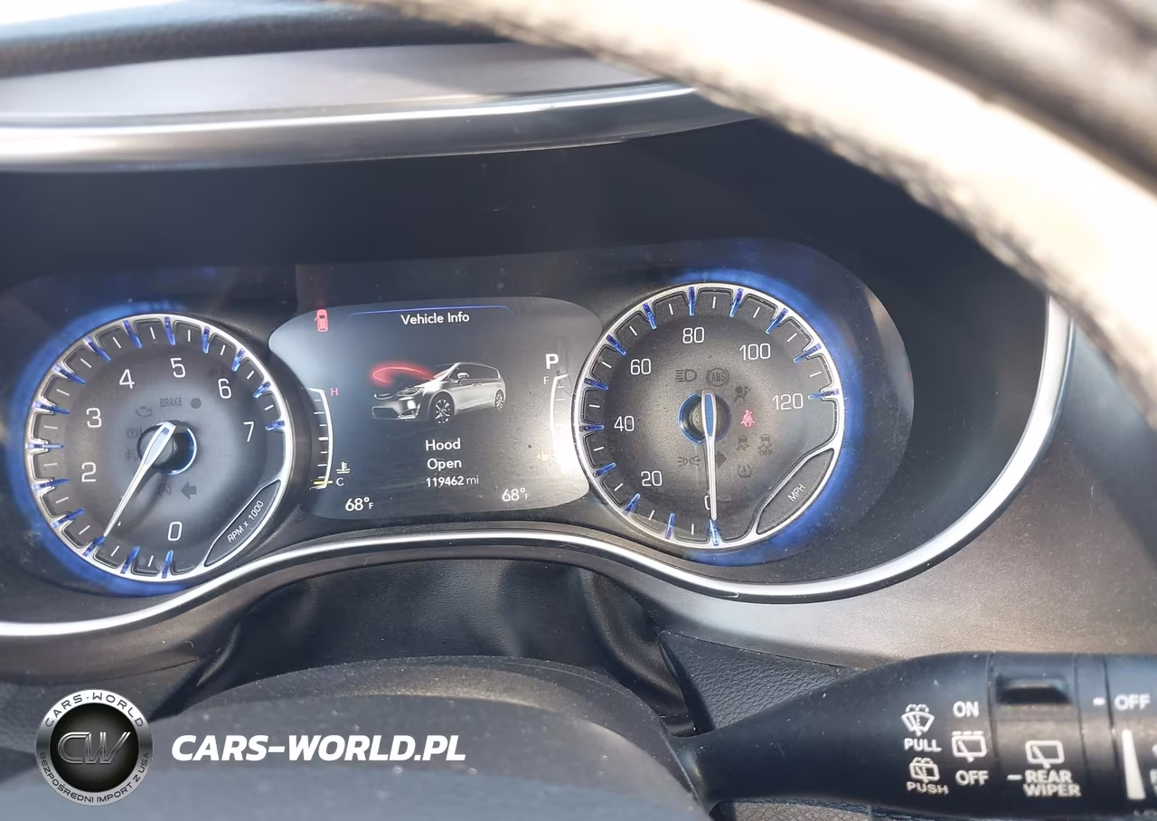 2018 Chrysler Pacifica Limited VIN:2C4RC1GG0JR112845 - 7
