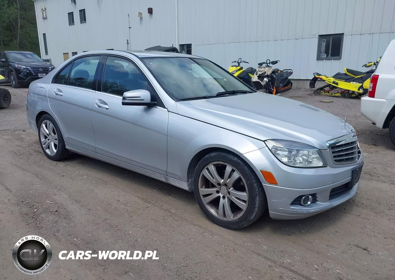 2011 Mercedes-Benz C 300 Luxury 4Matic