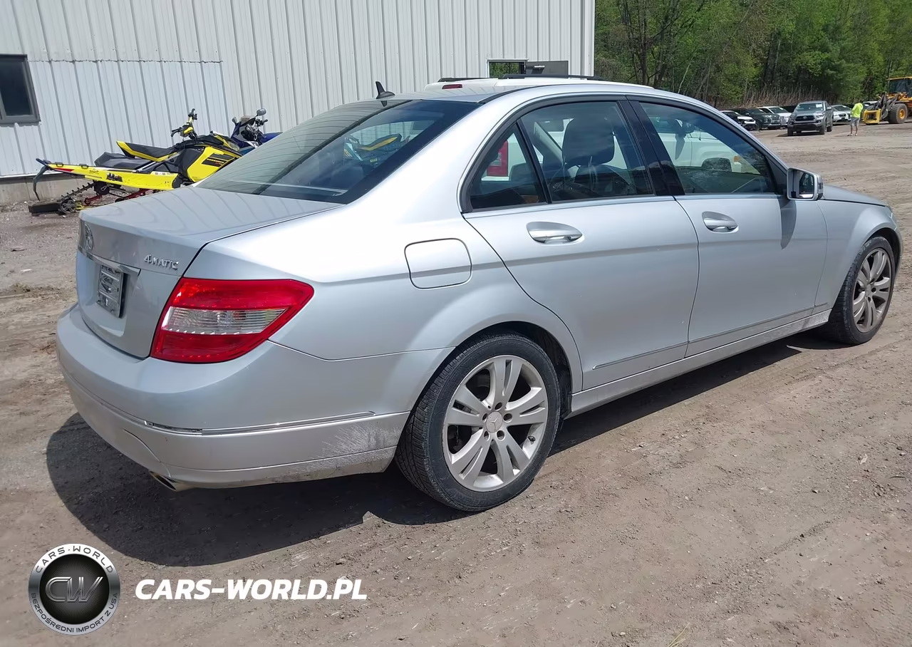 2011 Mercedes-Benz C 300 Luxury 4Matic VIN:WDDGF8BB3BR159433 - 4