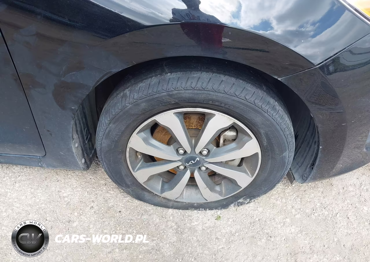2023 Kia Rio S VIN:3KPA24AD7PE540633 - 6