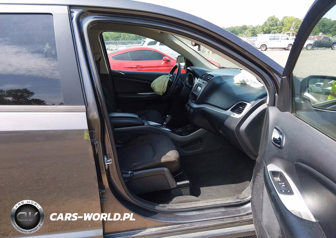2019 Dodge Journey Se VIN:3C4PDCBB0KT821138 - 5