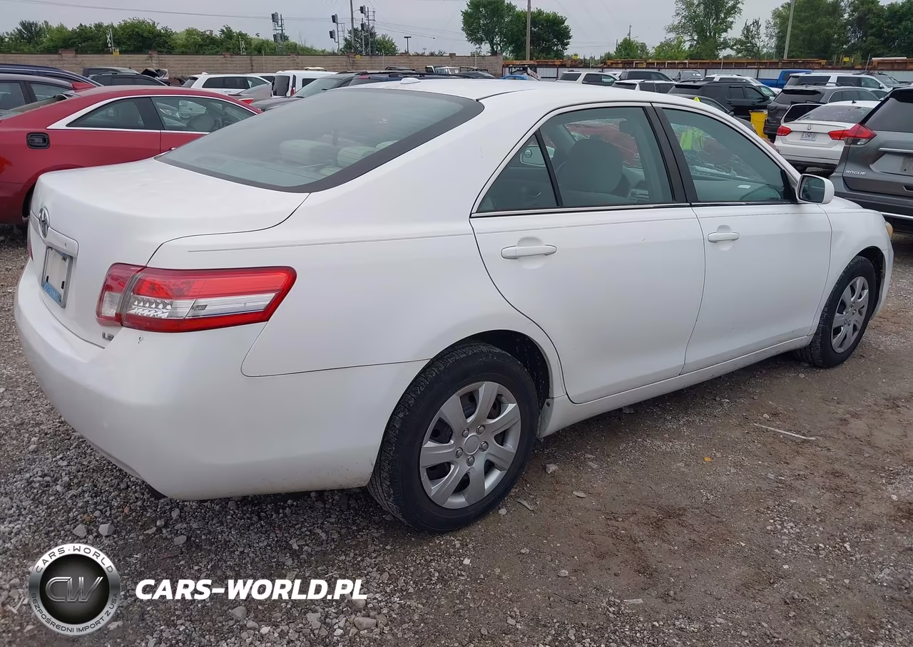 2010 Toyota Camry Le VIN:4T1BF3EK6AU538887 - 4