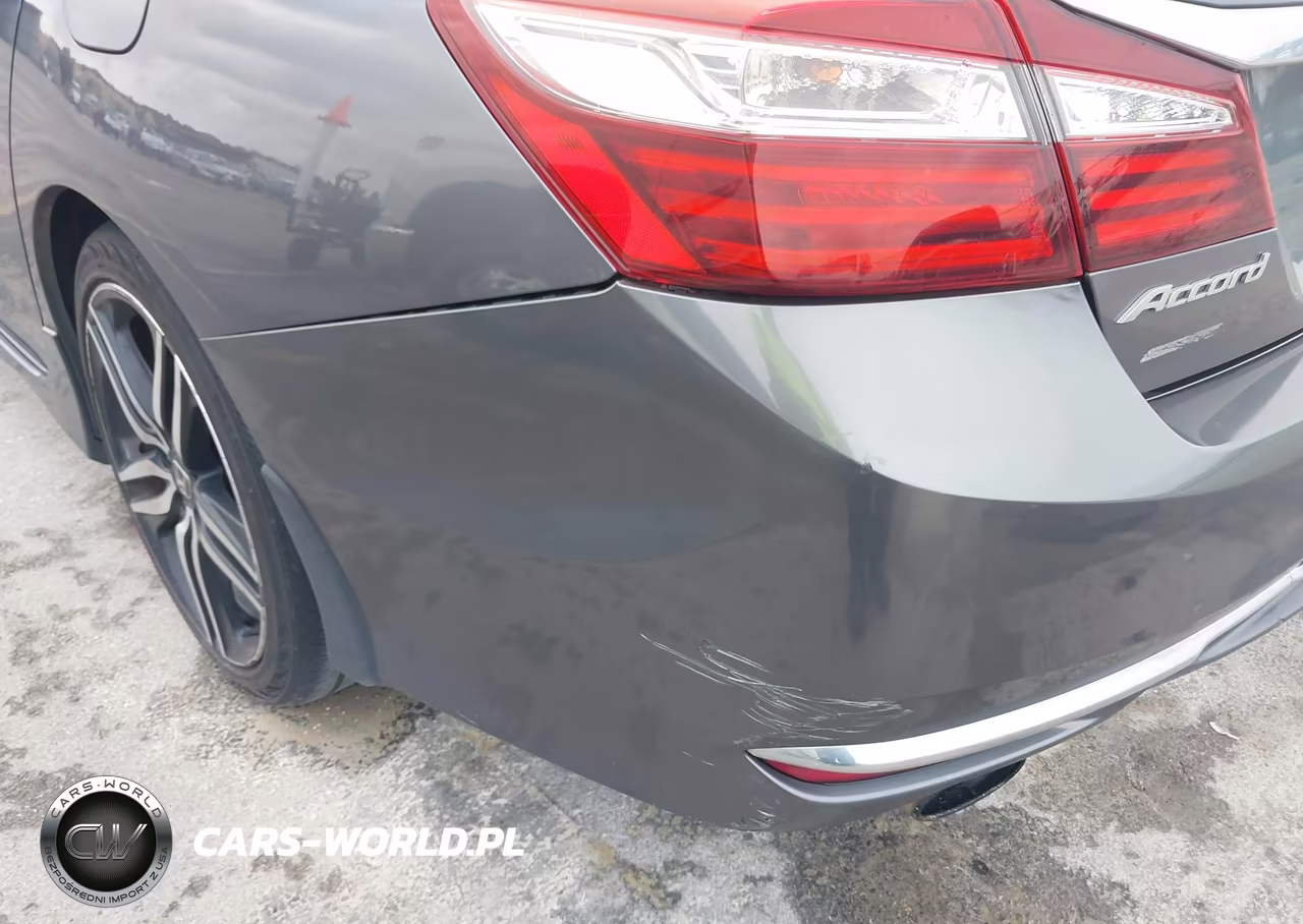 2017 Honda Accord Sport VIN:1HGCR2F5XHA233361 - 17