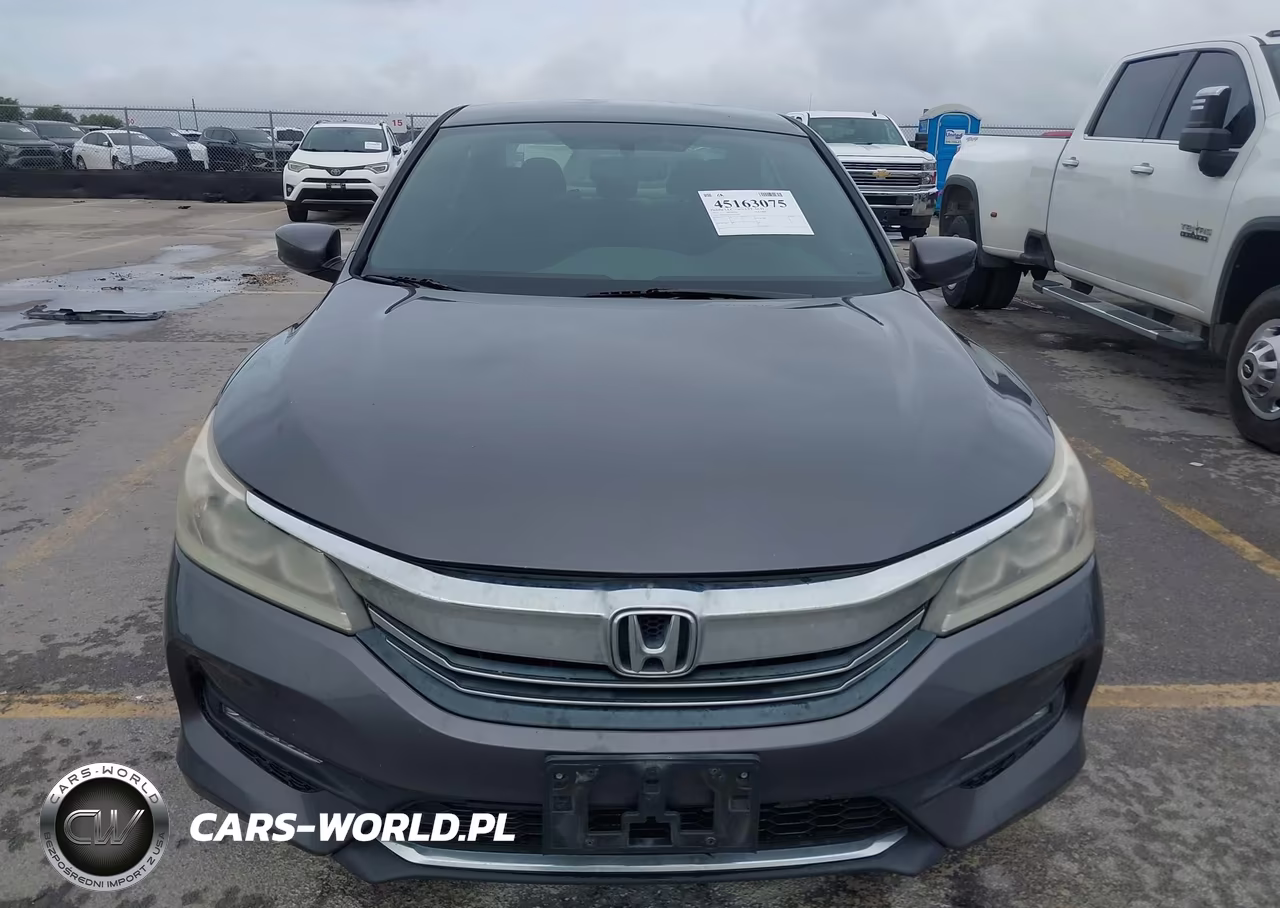 2017 Honda Accord Sport VIN:1HGCR2F5XHA233361 - 6