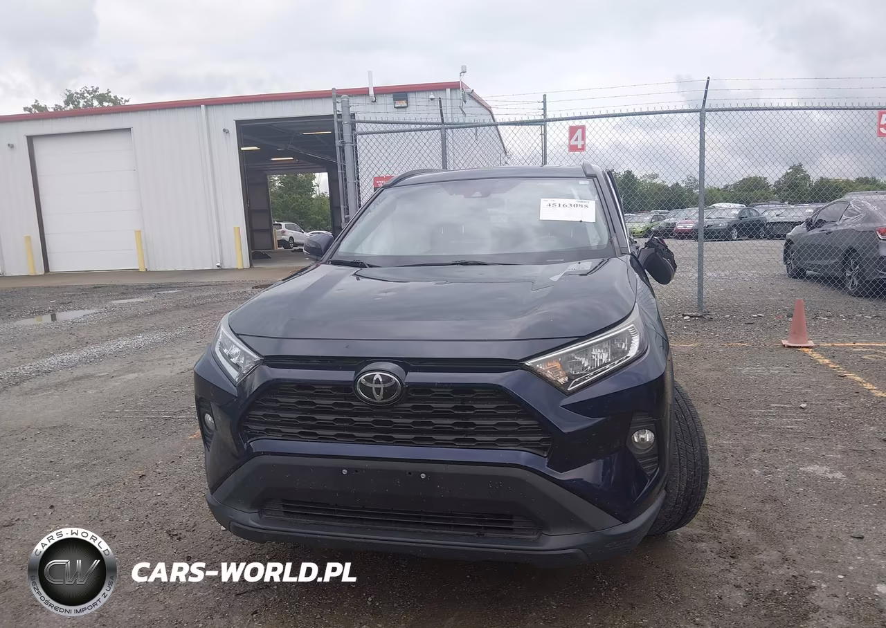 2020 Toyota Rav4 Xle VIN:2T3P1RFV7LW086068 - 12