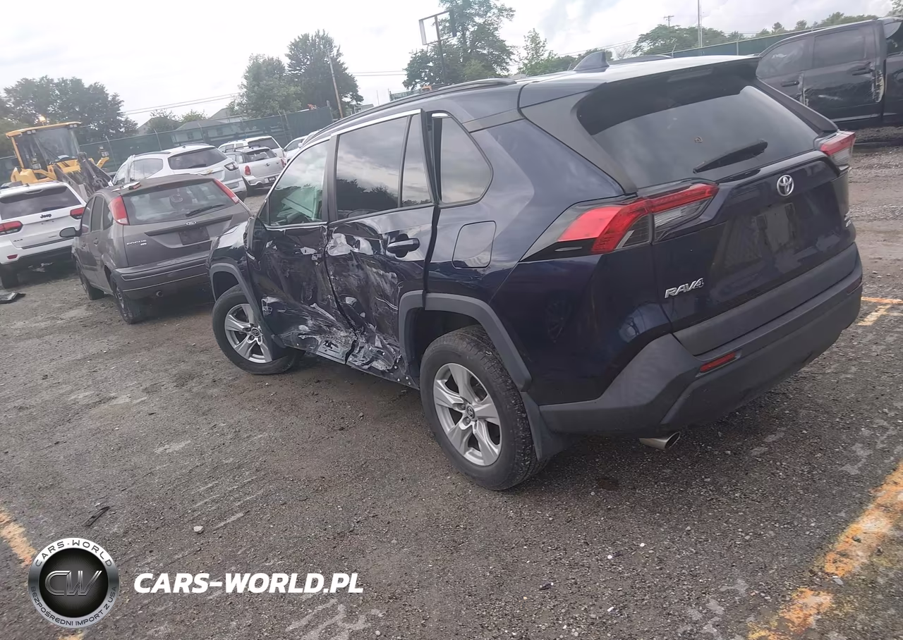 2020 Toyota Rav4 Xle VIN:2T3P1RFV7LW086068 - 3