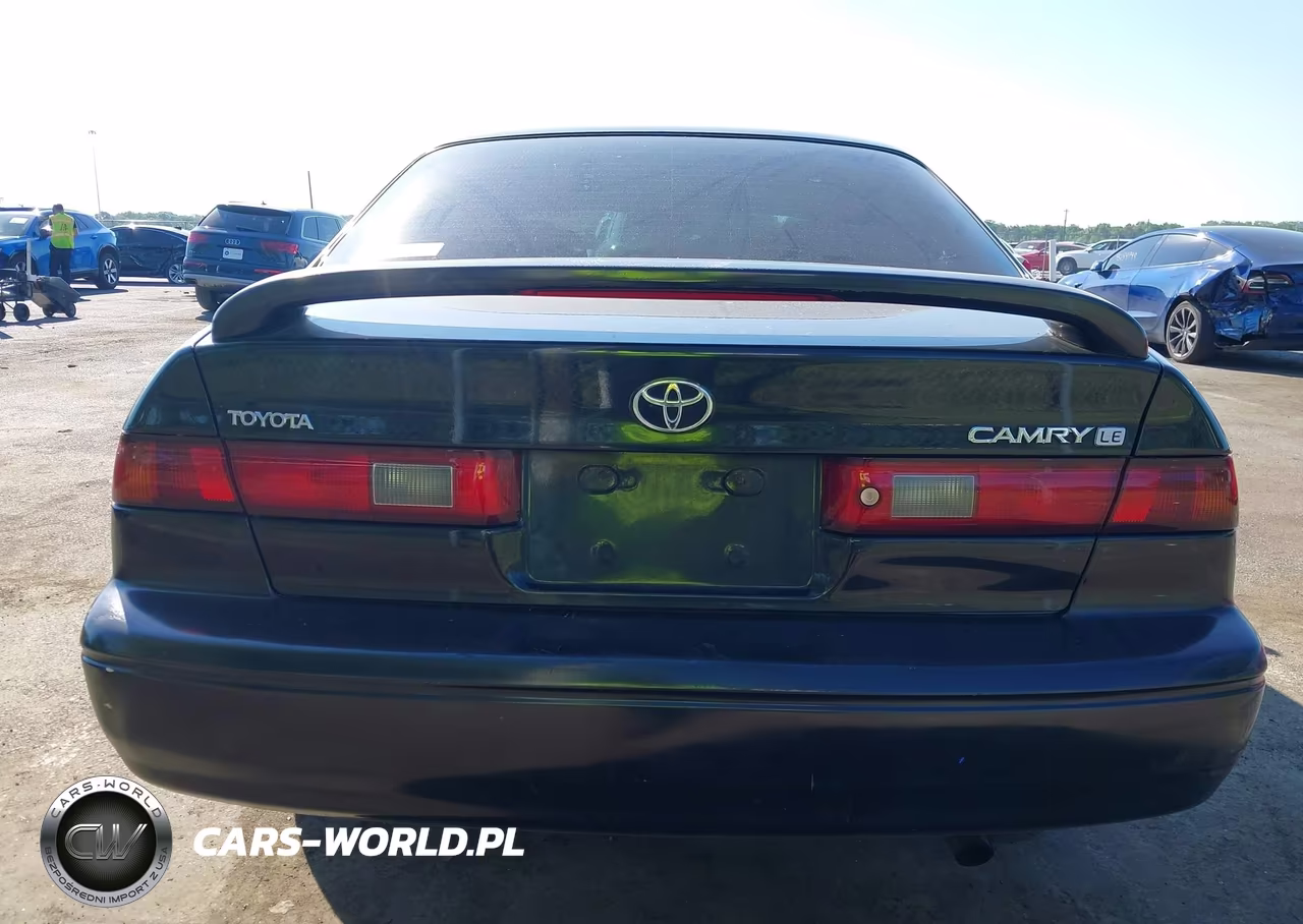 1999 Toyota Camry Le VIN:4T1BG22K1XU393441 - 16