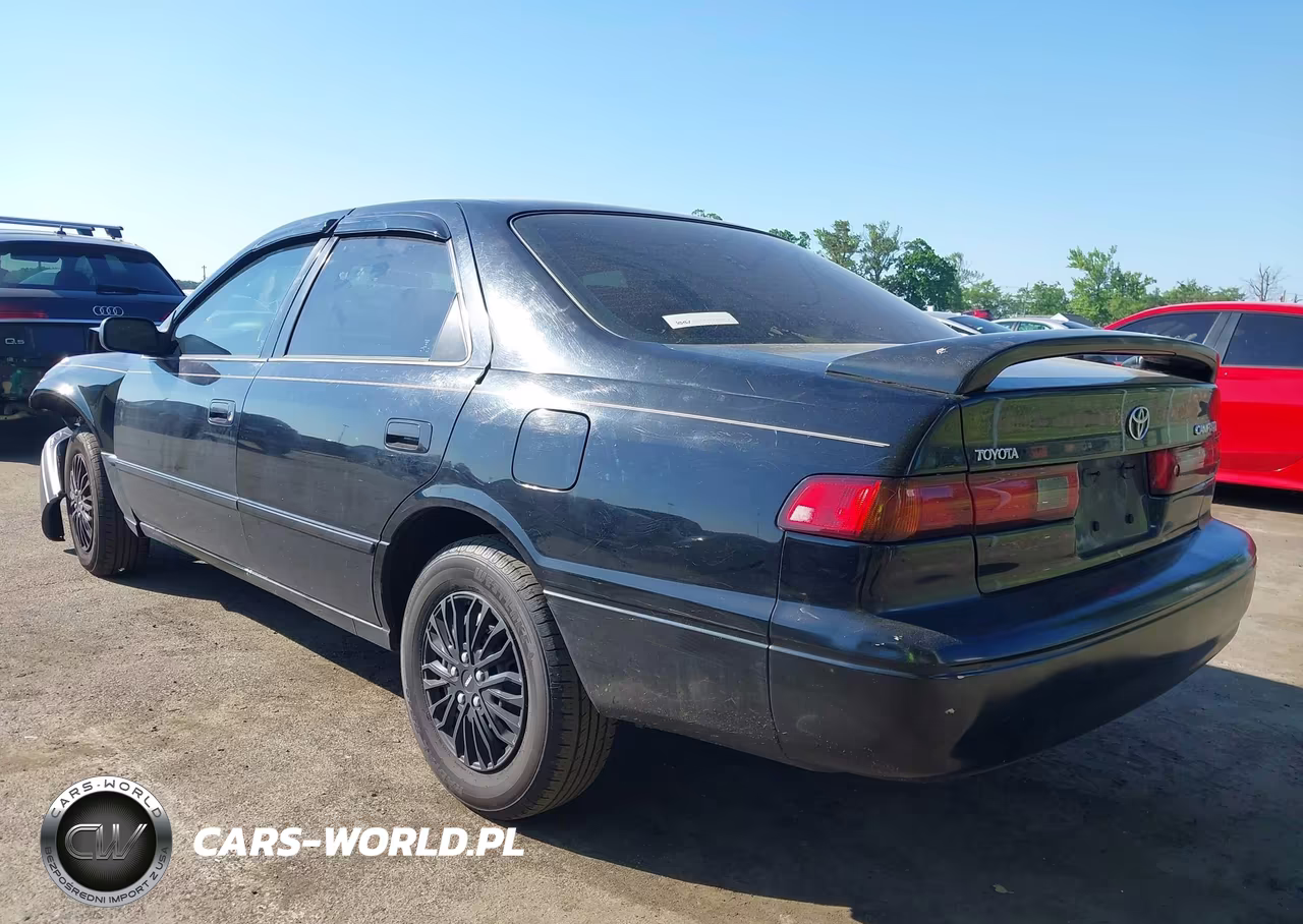 1999 Toyota Camry Le VIN:4T1BG22K1XU393441 - 3