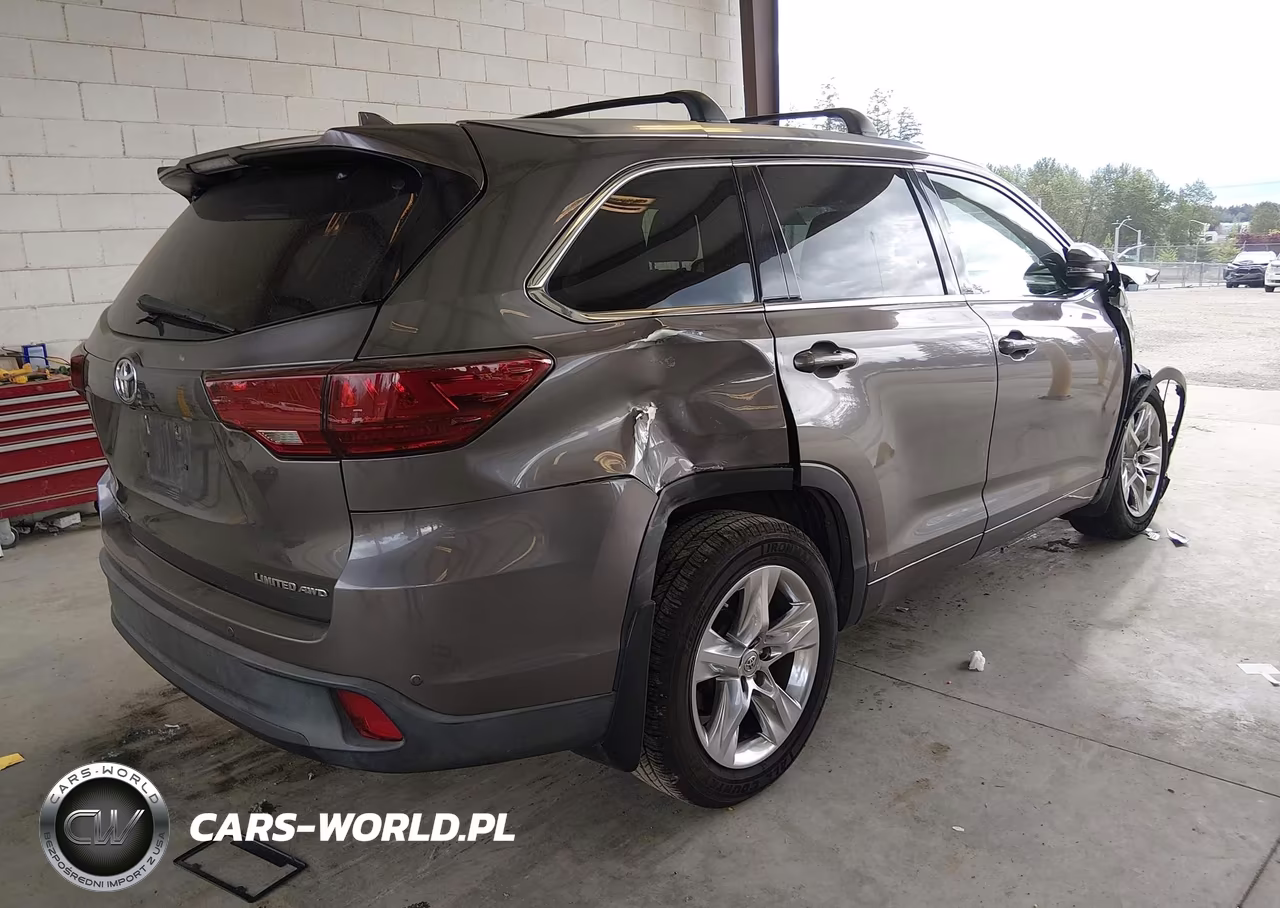 2014 Toyota Highlander Limited Platinum V6 VIN:5TDDKRFH5ES023730 - 4